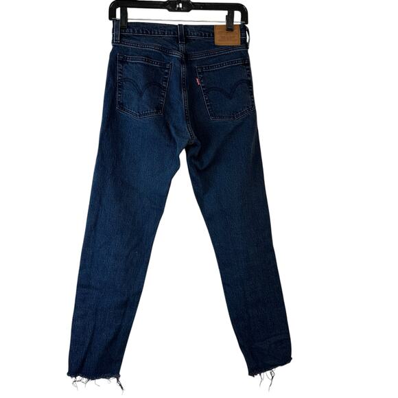 Levi's Wedgie Raw Hem High Rise Jeans sz 25 EUC - Picture 3 of 13